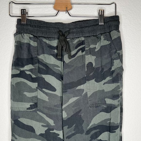 SPLENDID Classic Camo Joggers - Picture 3 of 5